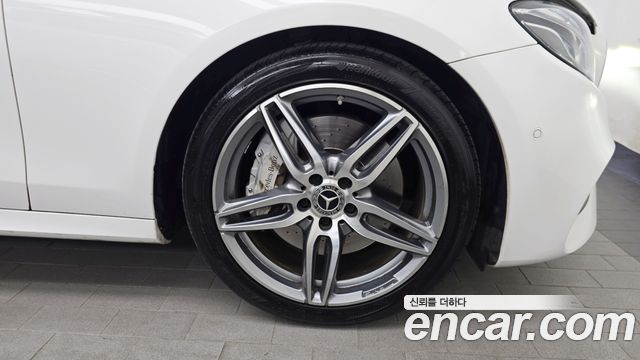 Mercedes-Benz E-Class E300 AMG Line