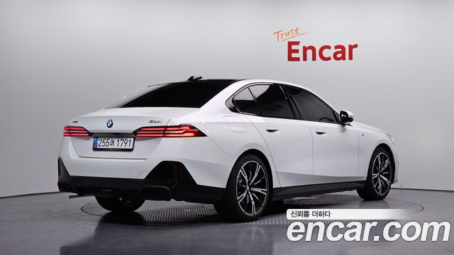 BMW 5-Series 530i xDrive M Sport