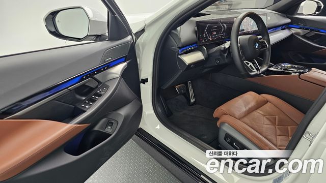 BMW 5-Series 530i xDrive M Sport