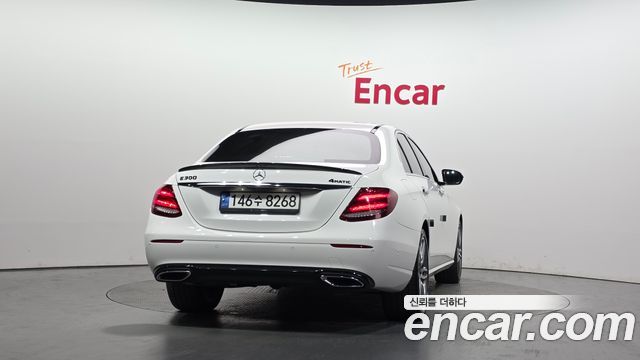 Mercedes-Benz E-Class E250 Avantgarde