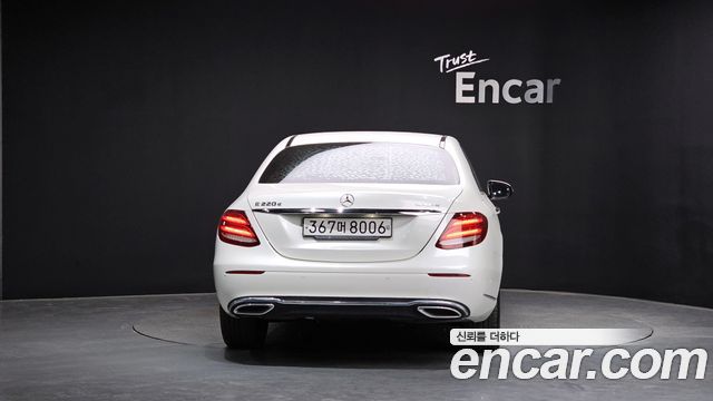 Mercedes-Benz E-Class E220d Exclusive