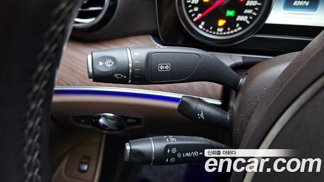 Mercedes-Benz E-Class E220d Exclusive