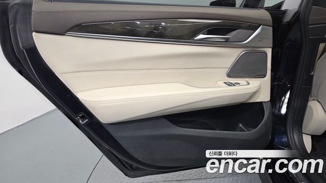 BMW Gran Turismo 640i xDrive M Sport