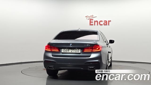 BMW 5-Series 520d M Sport Package Plus