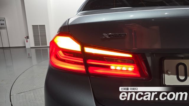 BMW 5-Series 520d M Sport Package Plus