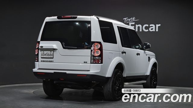 Land Rover Discovery 3.0 SDV6 SE