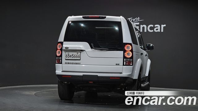 Land Rover Discovery 3.0 SDV6 SE