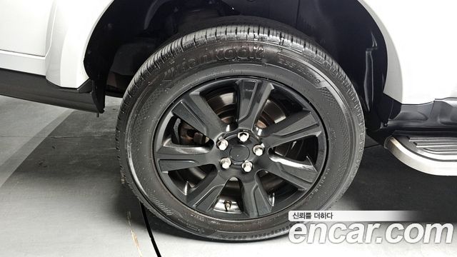 Land Rover Discovery 3.0 SDV6 SE