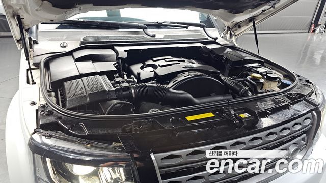 Land Rover Discovery 3.0 SDV6 SE