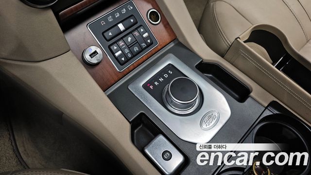 Land Rover Discovery 3.0 SDV6 SE