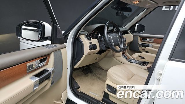 Land Rover Discovery 3.0 SDV6 SE