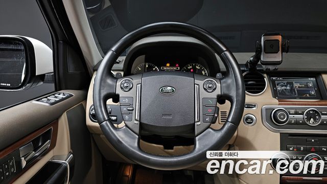 Land Rover Discovery 3.0 SDV6 SE
