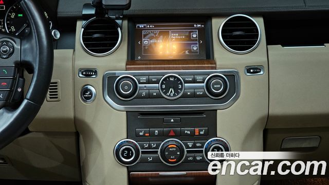 Land Rover Discovery 3.0 SDV6 SE