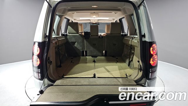 Land Rover Discovery 3.0 SDV6 SE