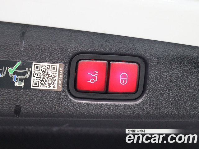 Mercedes-Benz E-Class E300 4MATIC AMG Line