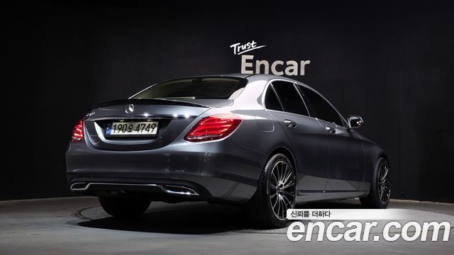 Mercedes-Benz C-Class C200 Avantgarde