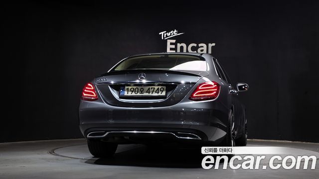 Mercedes-Benz C-Class C200 Avantgarde