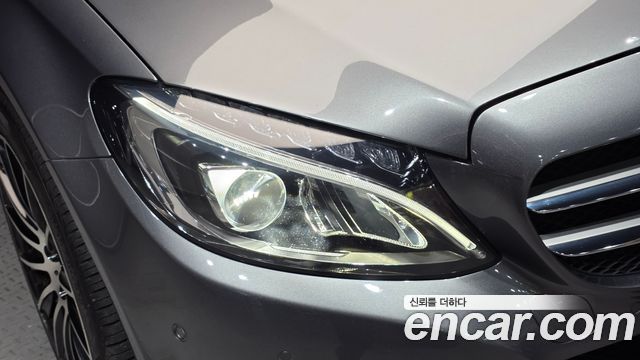 Mercedes-Benz C-Class C200 Avantgarde