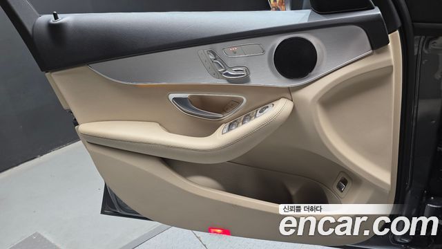 Mercedes-Benz C-Class C200 Avantgarde
