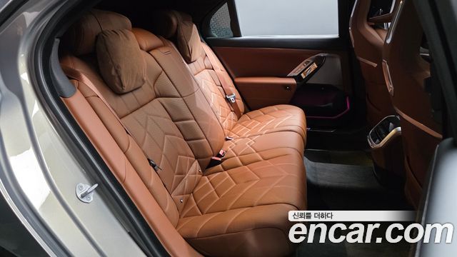BMW 7-Series 740i xDrive M Sport Limited