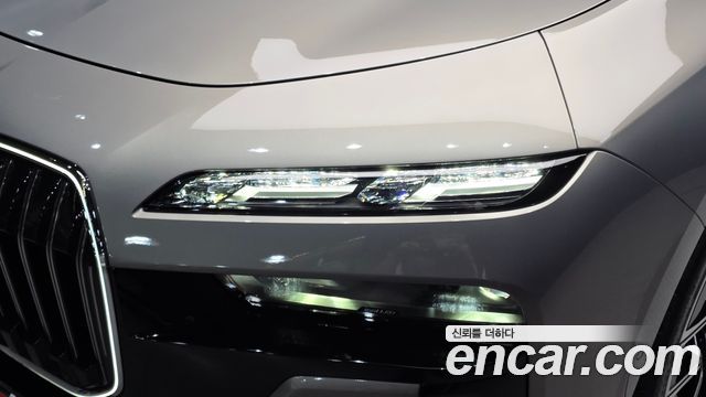 BMW 7-Series 740i xDrive M Sport Limited