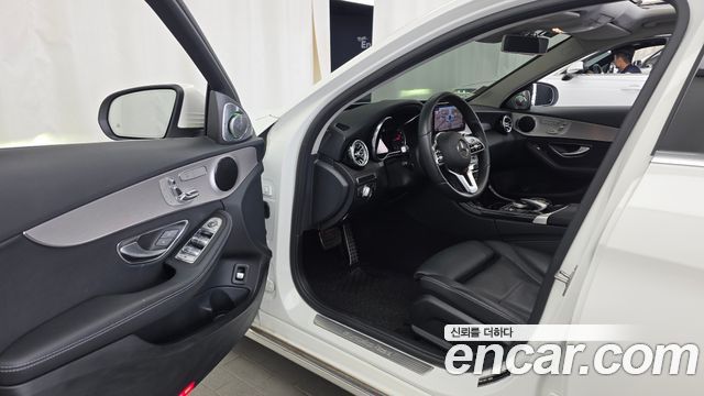 Mercedes-Benz C-Class C200 Avantgarde