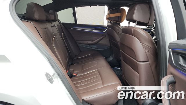 BMW 5-Series 523d xDrive M Sport