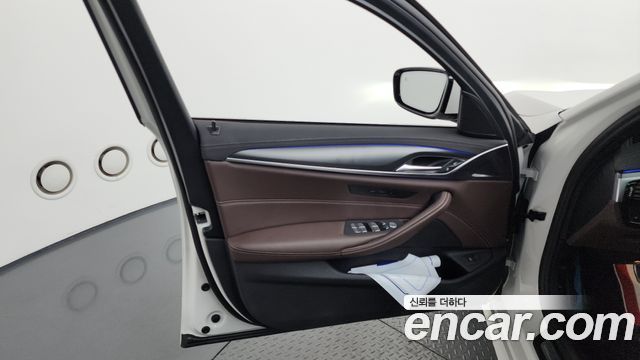 BMW 5-Series 523d xDrive M Sport
