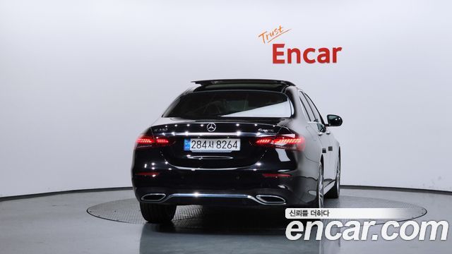 Mercedes-Benz E-Class E350 4MATIC AMG Line