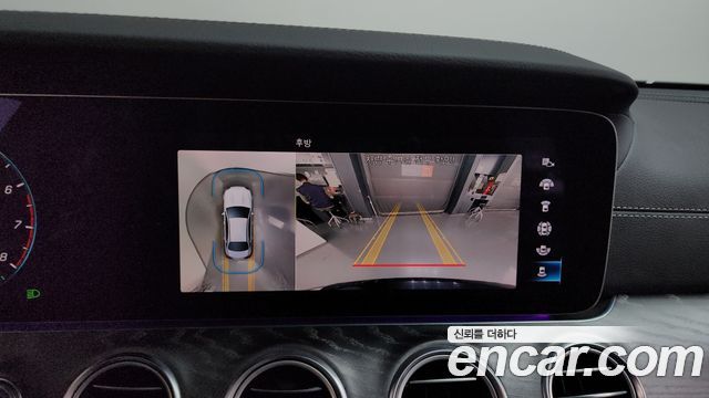 Mercedes-Benz E-Class E350 4MATIC AMG Line