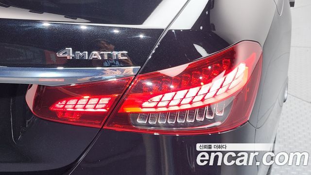 Mercedes-Benz E-Class E350 4MATIC AMG Line