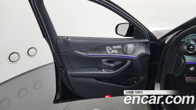 Mercedes-Benz E-Class E350 4MATIC AMG Line