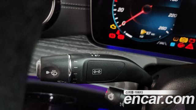 Mercedes-Benz E-Class E350 4MATIC AMG Line