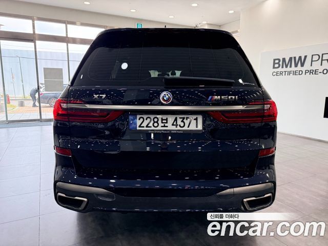 BMW X7 M50i 6STR