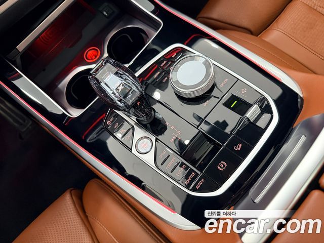 BMW X7 M50i 6STR