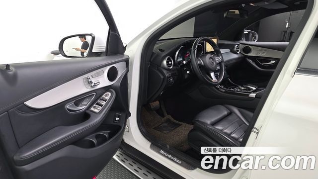 Mercedes-Benz GLC-Class GLC220 d 4MATIC Premium Coupe