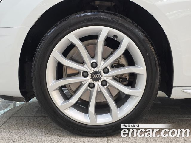 Audi A4 40 TFSI