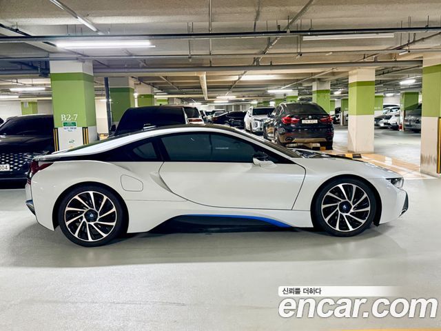BMW i8 Coupe