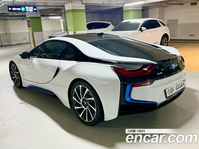 BMW i8 Coupe