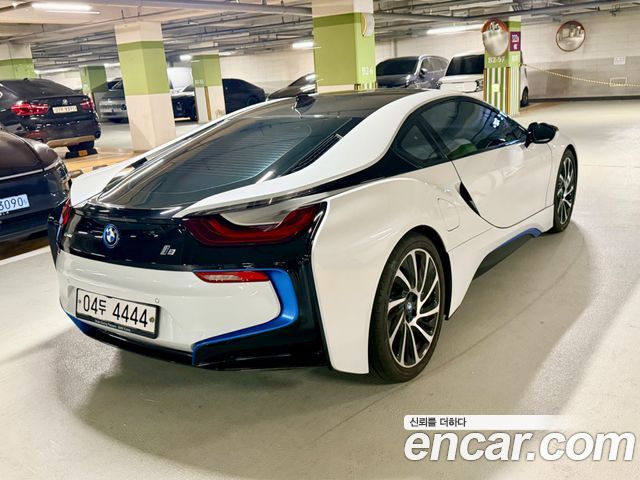 BMW i8 Coupe