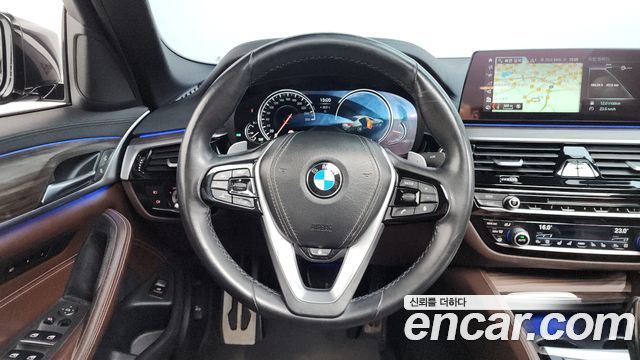 BMW 5-Series 530i xDrive M Sport Package Plus