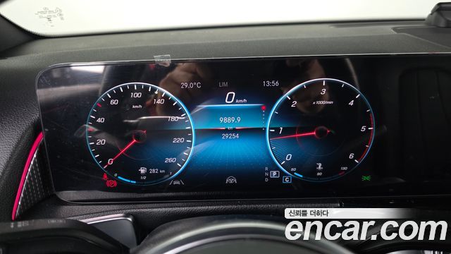 Mercedes-Benz GLB-Class GLB200 d