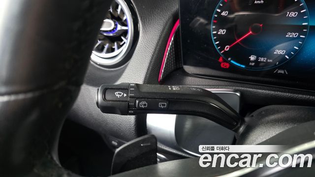 Mercedes-Benz GLB-Class GLB200 d