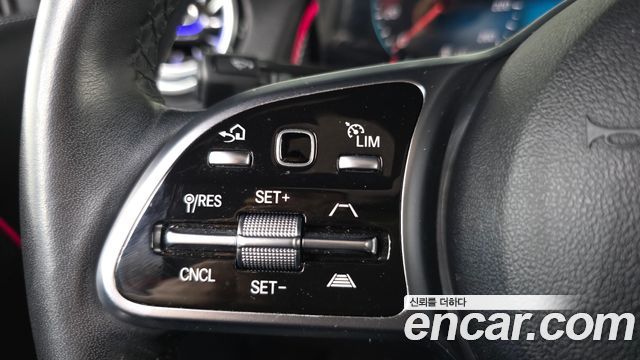 Mercedes-Benz GLB-Class GLB200 d