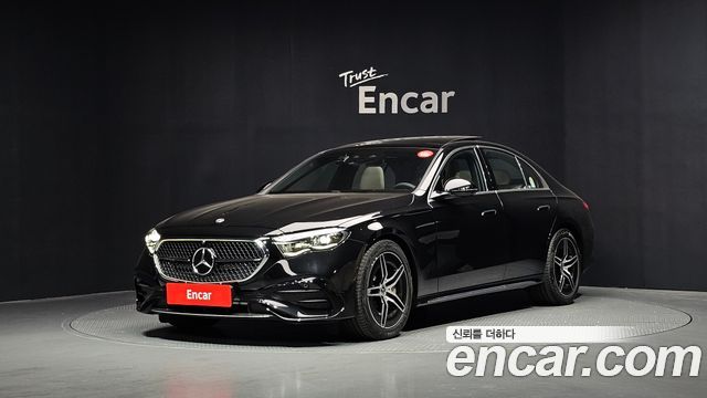 Mercedes-Benz E-Class E300 4MATIC AMG Line
