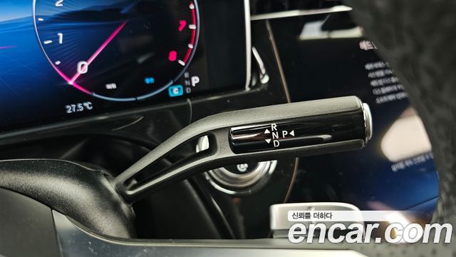 Mercedes-Benz E-Class E300 4MATIC AMG Line