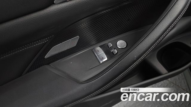 BMW 4-Series 420i M Sport Performance Coupe