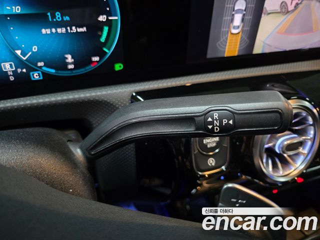 Mercedes-Benz CLA-Class CLA250 4MATIC