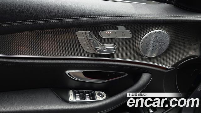 Mercedes-Benz E-Class E350 4MATIC AMG Line