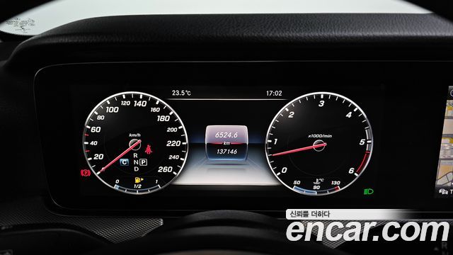 Mercedes-Benz E-Class E350d